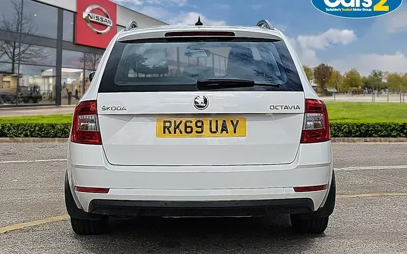 Used Skoda Octavia SE Drive 150 HP (110 kW) 2019 White Estate