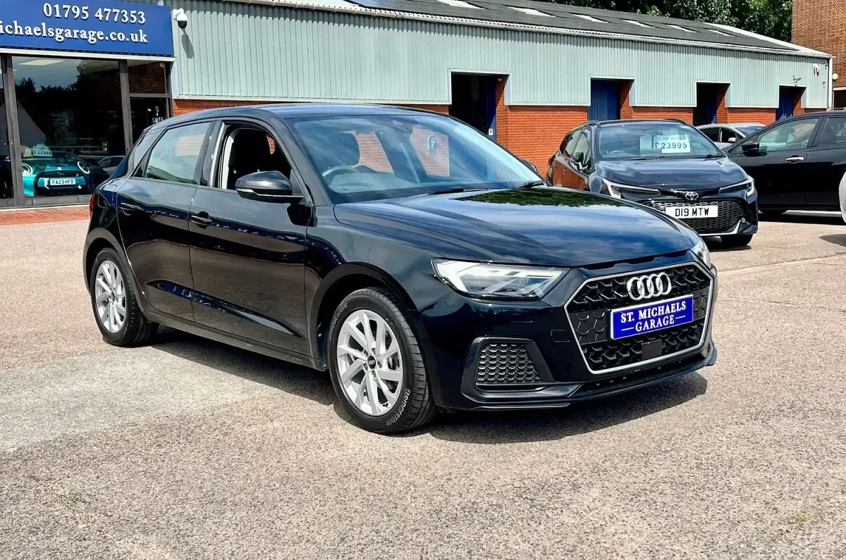 Used Audi A1 Sportback Sport 95 HP (69 kW) 2022 Black Hatchback