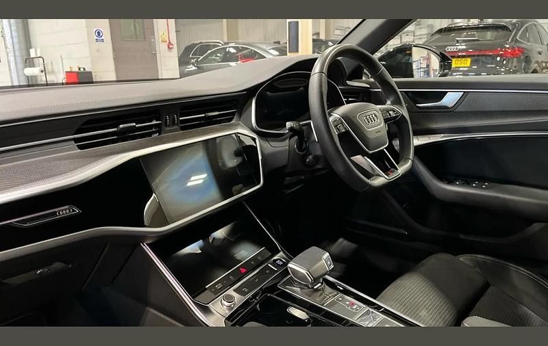 Used Audi A6 Black Edition 204 HP (150 kW) 2022 Black Estate