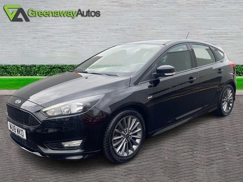 Używany Ford Focus ST-Line 140 KM (102 kW) 2018 Czarny Hatchback