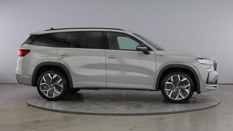 Used Skoda Kodiaq SportLine 200 HP (147 kW) 2025 Grey SUV