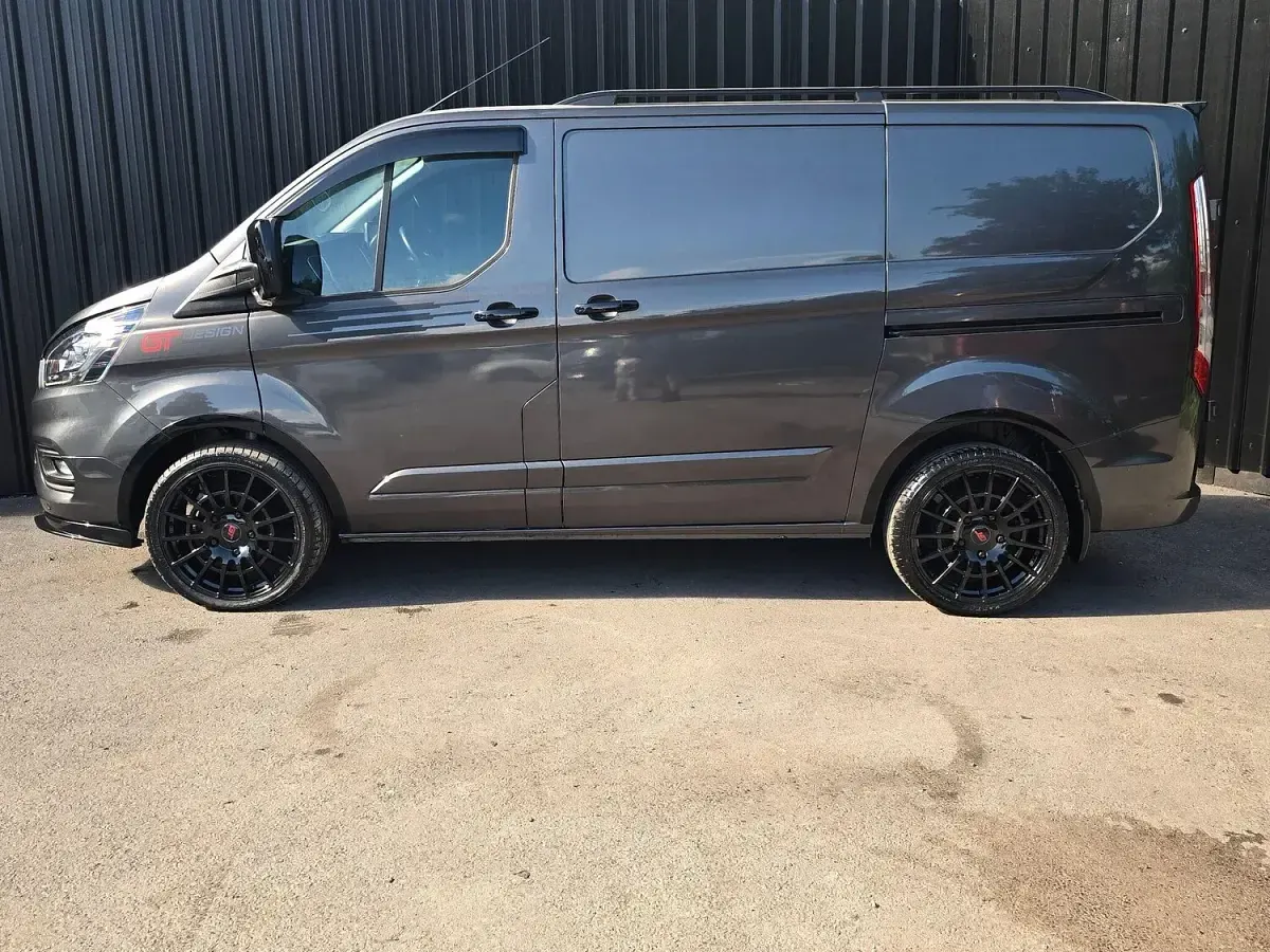 Used Ford Transit Custom Limited 170 HP (125 kW) 2020 Grey Van