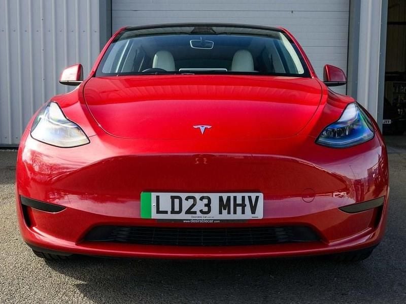 Used Tesla Model Y RWD 254 kW (346 HP) 2023 Red SUV