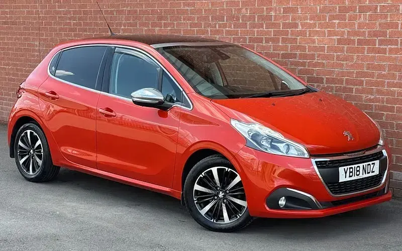 Used Peugeot 208 Allure Premium 82 HP (60 kW) 2018 Hatchback