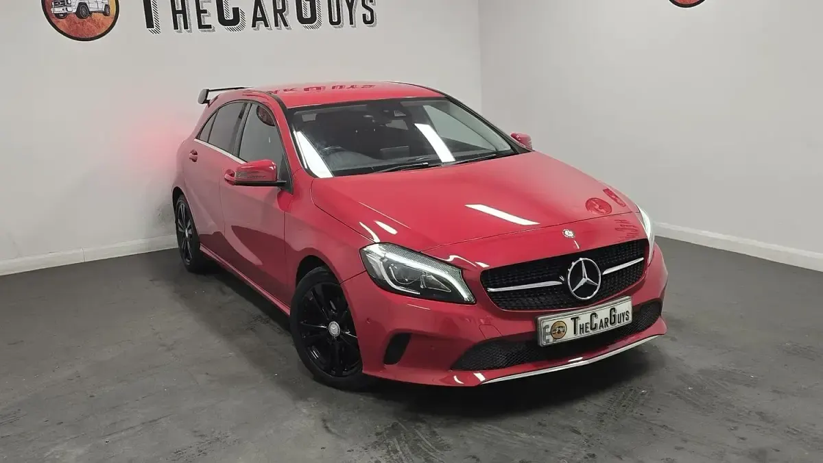 Used Mercedes A200 Premium 136 HP (100 kW) 2016 Red Hatchback