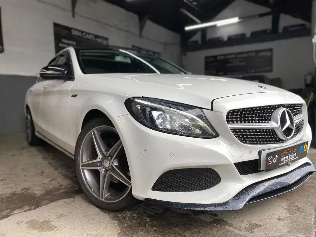 Used Mercedes C220 Premium 170 HP (125 kW) 2016 White Sedan