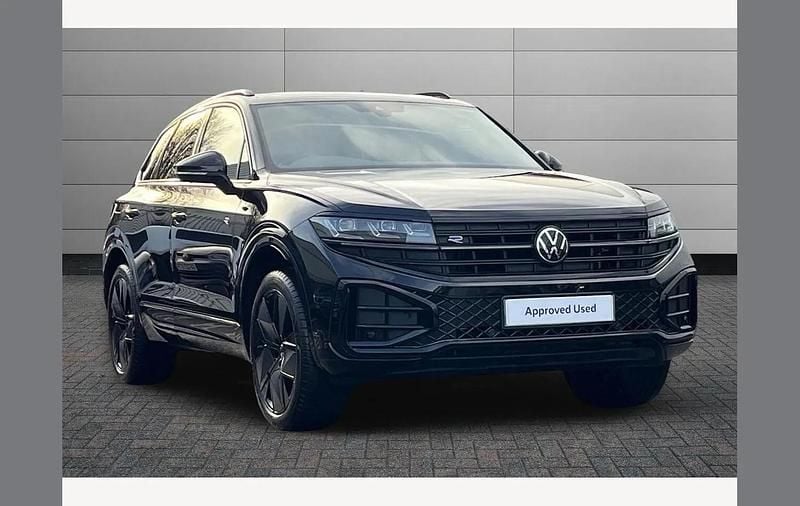 Black Used 2025 VW Touareg Black Edition SUV | £52,495 (Fair price) - Image 1/3