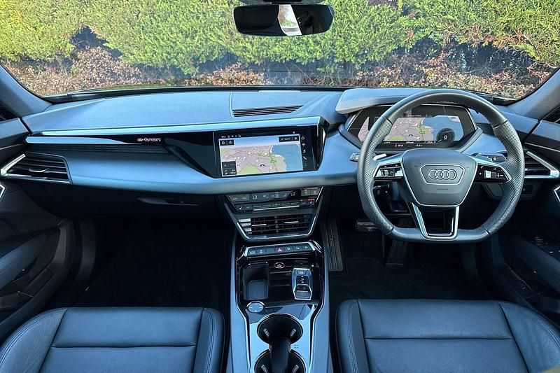 Used Audi e-tron GT quattro Comfort 389 kW (530 HP) 2022 Black Sedan