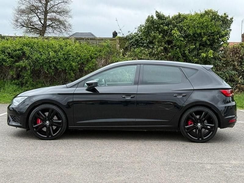 Used Seat Leon Cupra 290 290 HP (213 kW) 2016 Black Hatchback