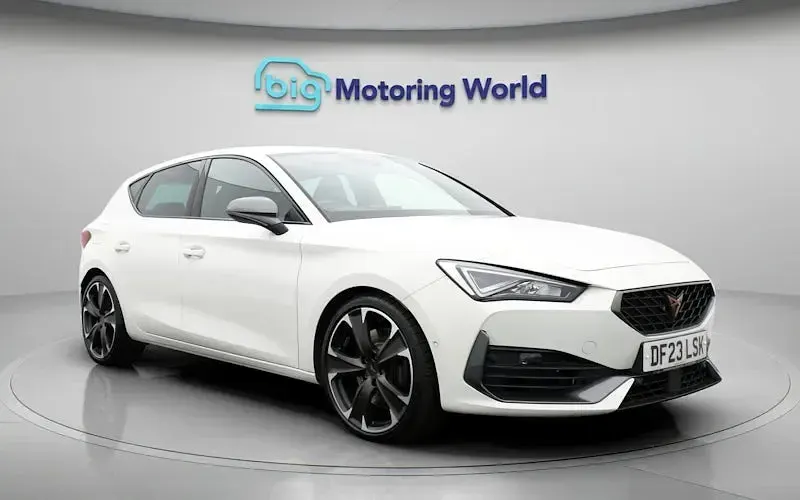 Used Cupra Leon VZ2 310 HP (228 kW) 2023 White Hatchback