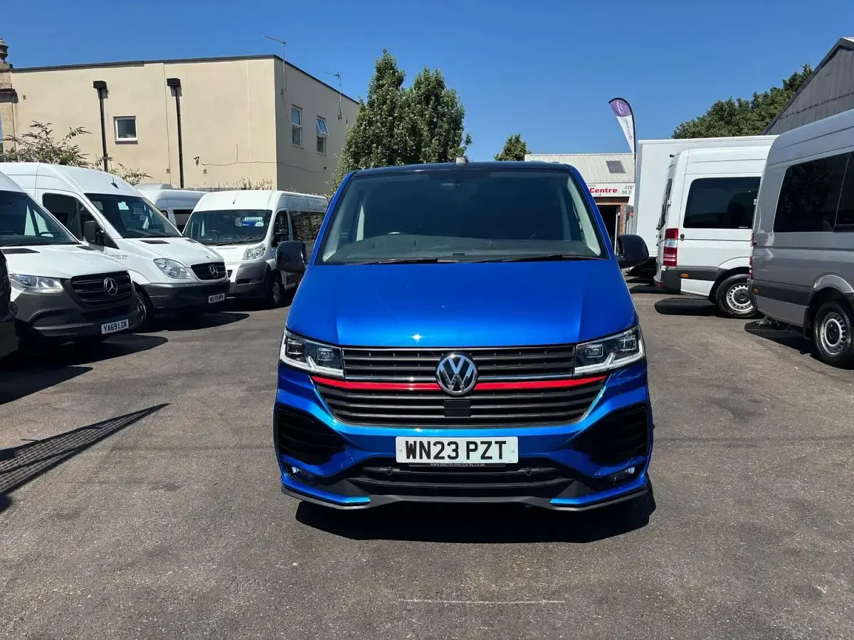 Used VW T6.1 Sportline 201 HP (147 kW) 2023 Blue Van