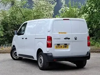 Second-hand Vauxhall Vivaro 2024 Alb Monovolum