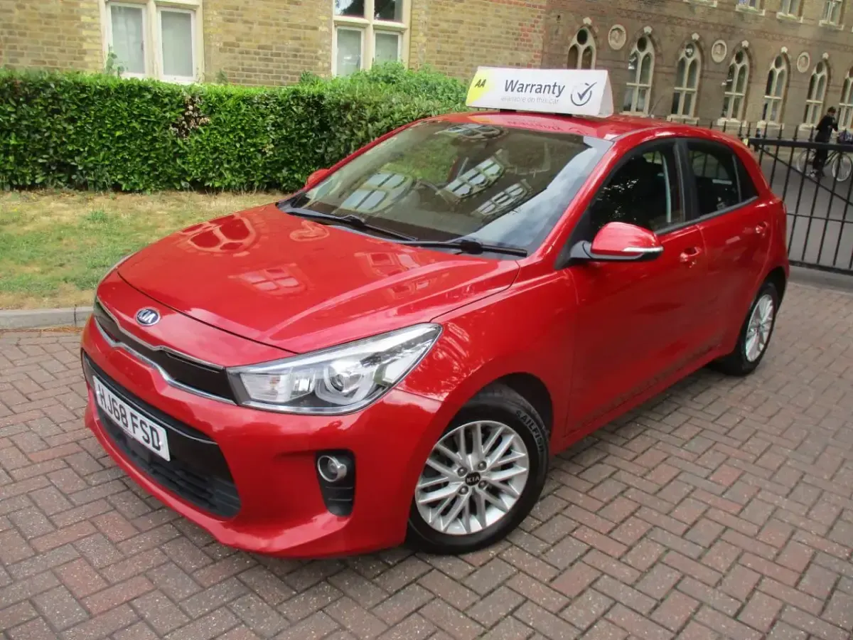 Used Kia Rio 99 HP (72 kW) 2018 Red Hatchback