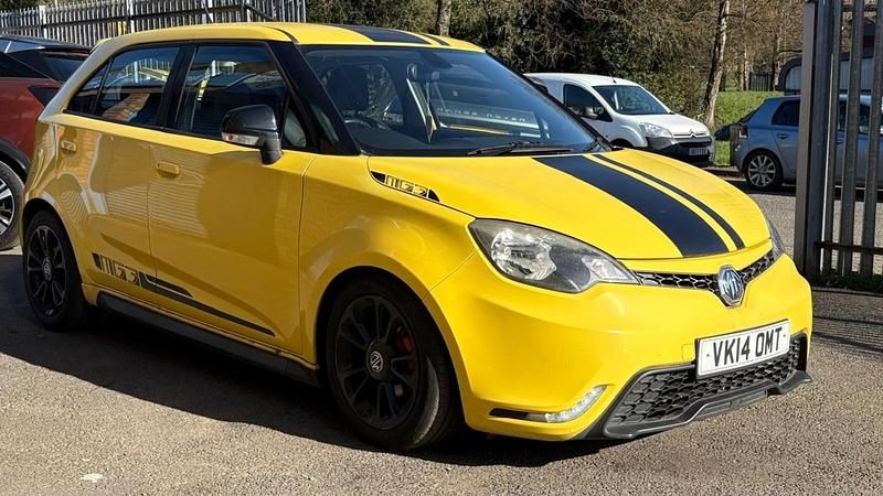 Used MG MG3 2014 Yellow Hatchback
