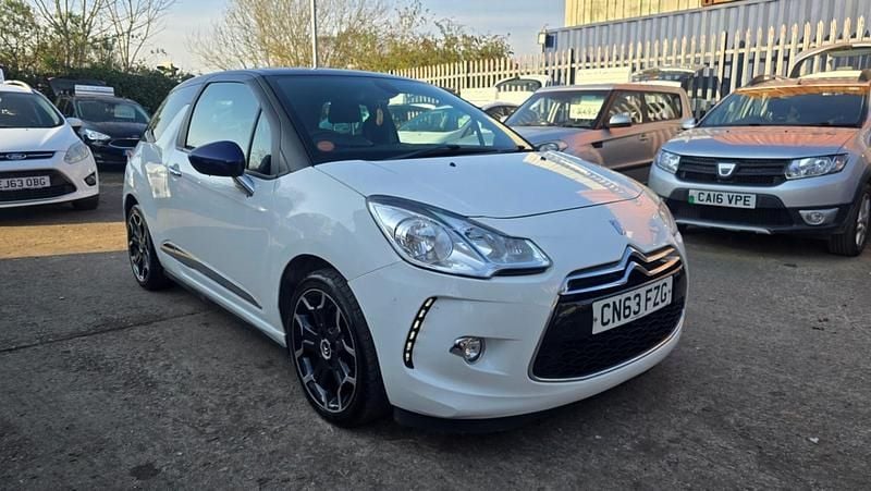 Used Citroën DS3 2013 White Hatchback