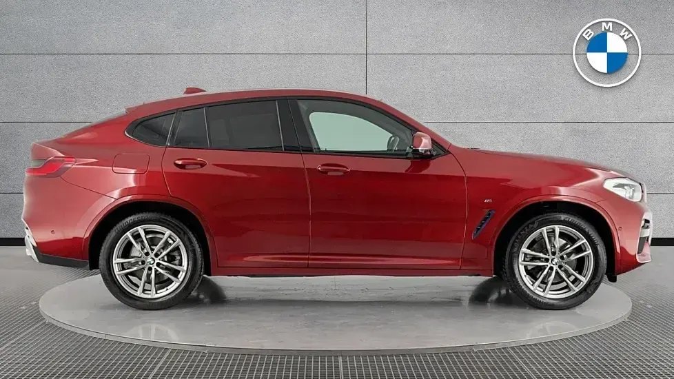 Used BMW X4 M Sport 187 HP (137 kW) 2020 Red SUV