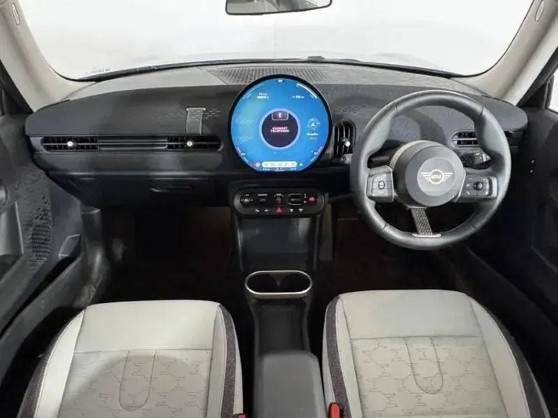 Used Mini Cooper Hatch 113 kW (154 HP) 2025 Silver Hatchback