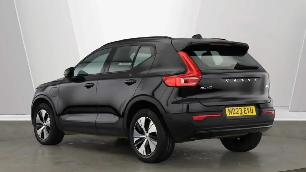 Used Volvo XC40 Plus 208 HP (152 kW) 2023 SUV