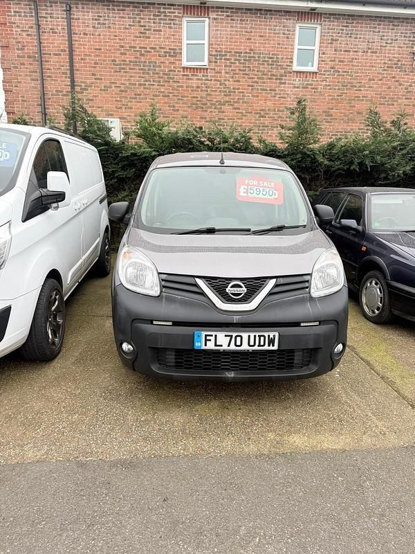 Used Nissan NV250 Acenta 95 HP (69 kW) 2020 Grey Van