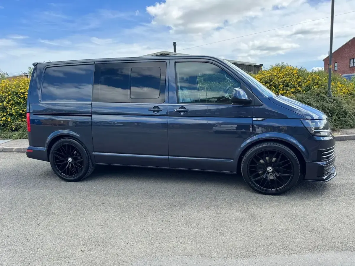 Used VW Transporter Startline 150 HP (110 kW) 2016 Blue Van