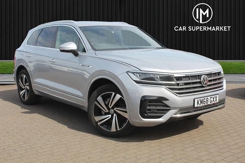 Silver Used 2018 VW Touareg R-line SUV | £26,885 (Fair price) - Image 1/4