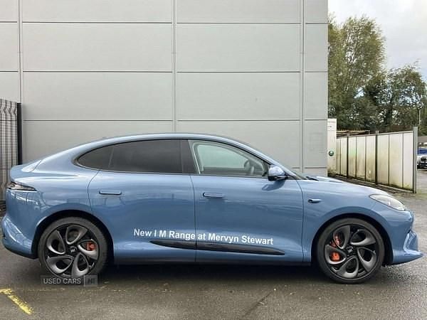 New MG IM6 553 kW (752 HP) 2025 Blue SUV