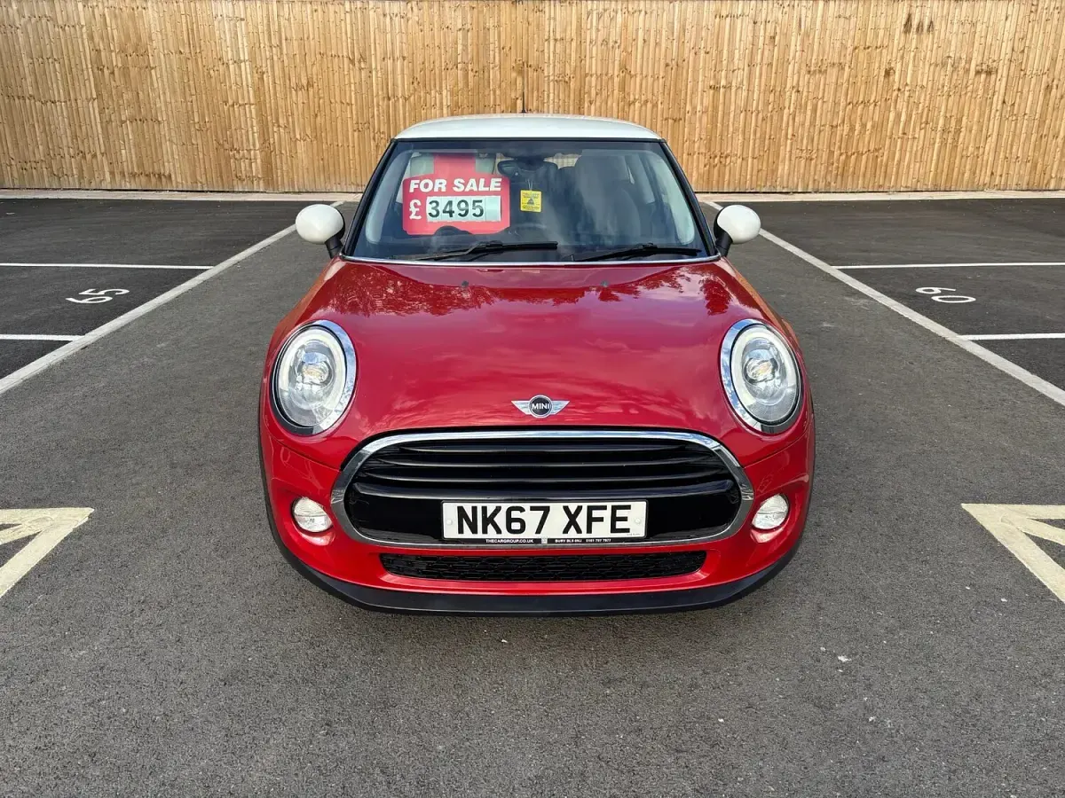 Used Mini Cooper D Hatch 2017 Red Hatchback