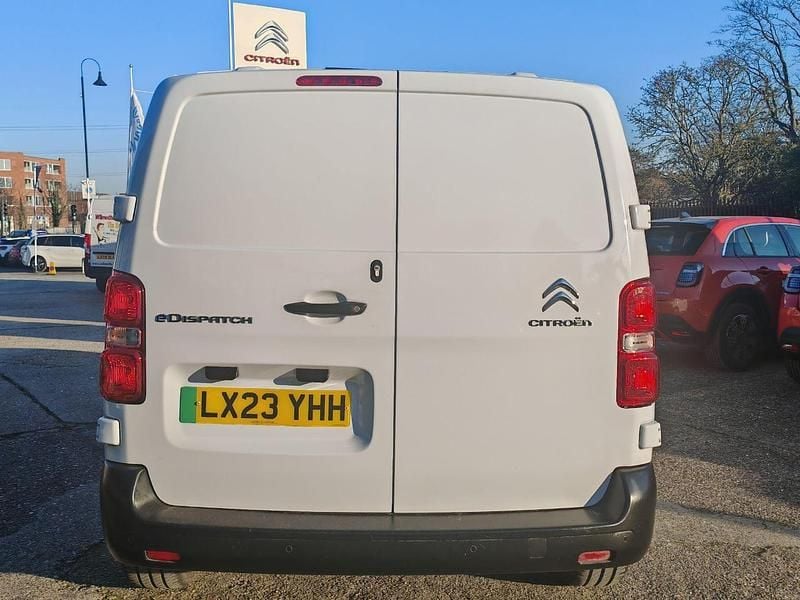 Used Citroën Dispatch 98 kW (134 HP) 2023 White MPV