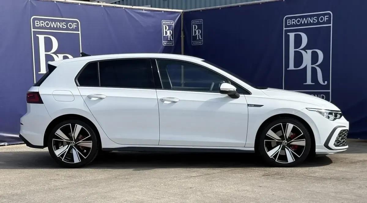 Used VW Golf VIII GTD 200 HP (147 kW) 2022 White Hatchback