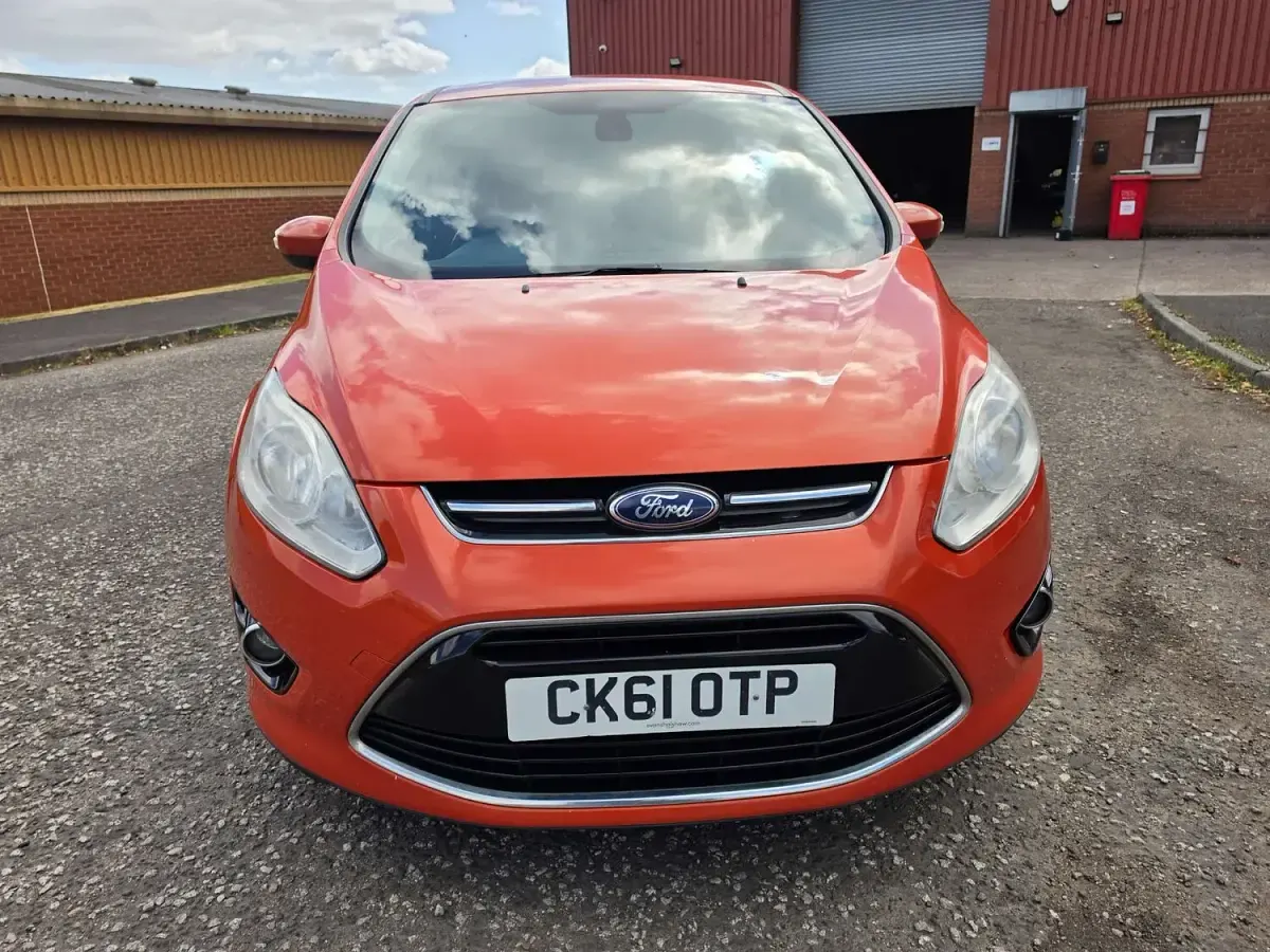 Used Ford C-MAX Titanium 2011 Red MPV