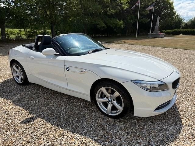 White Used 2014 BMW Z4 Sport Line Cabriolet | £8,450 (Fair price) - Image 1/4