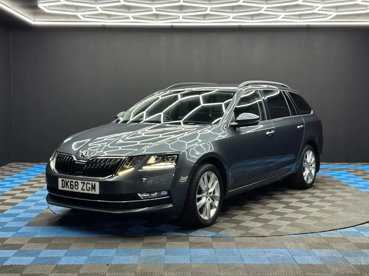 Used Skoda Octavia SE L 116 HP (85 kW) 2018 Grey Estate