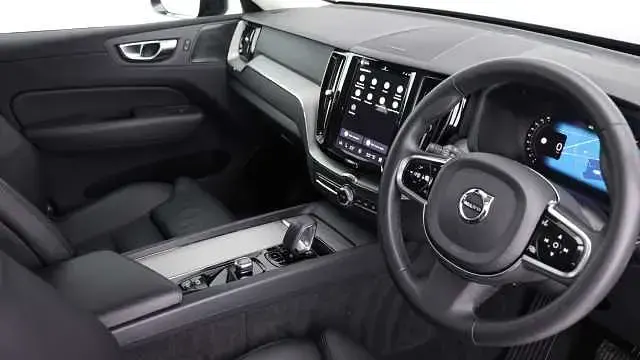Used Volvo XC60 Plus 197 HP (144 kW) 2023 SUV