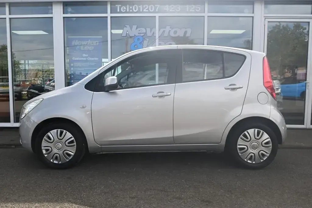 Used Vauxhall Agila S 94 HP (69 kW) 2012 Silver MPV