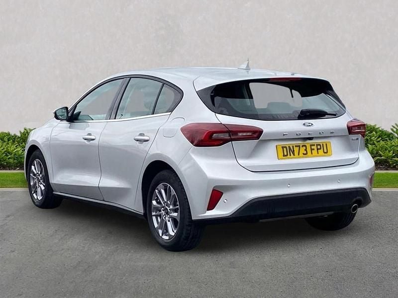 Used Ford Focus Titanium 155 HP (114 kW) 2024 Silver Hatchback