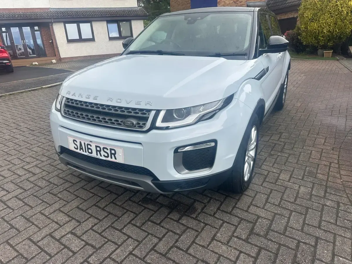 Używany Land Rover Range Rover evoque SE 180 KM (132 kW) 2016 Biały SUV