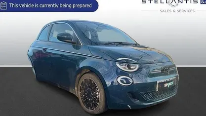 Used Fiat 500e La Prima 86 kW (118 HP) 2026 Hatchback