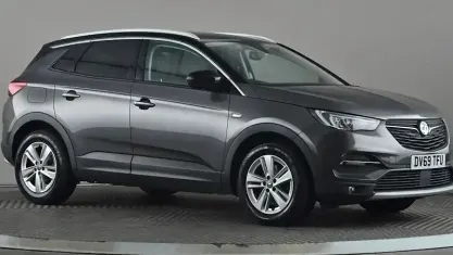Second-hand Vauxhall Grandland X Business Edition 131 CP (96 kW) 2021 SUV