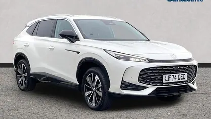 Solid white pearl Used 2024 MG HS Trophy SUV | £19,281 (Fair price)