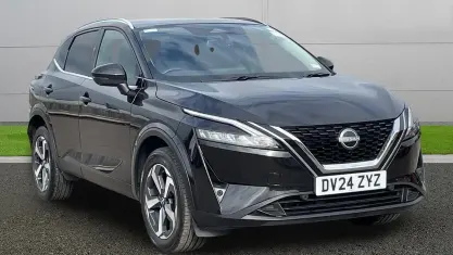 Begagnad Nissan Qashqai N-Connecta 158 HK (116 kW) 2023 Svart SUV