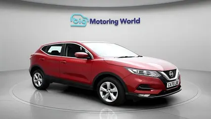 Second-hand Nissan Qashqai Acenta Premium 158 CP (116 kW) 2020 Roșu SUV