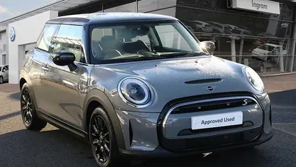 Used 2023 Mini Cooper Level 1 Hatchback | £13,950 (Fair price)