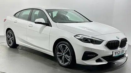 Used BMW 220 Sport Line 190 HP (139 kW) 2021 White Coupe