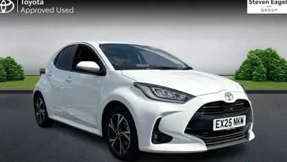 Used Toyota Yaris Design 116 HP (85 kW) 2025 White Hatchback