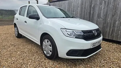 Begagnad Dacia Sandero Ambiance 73 HK (53 kW) 2017 Vit Halvkombi