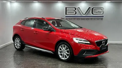 Red Used 2018 Volvo V40 Hatchback | £6,994 (Good price)