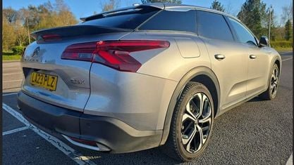 Usado Citroën C5 X PureTech 131 CV (96 kW) 2023 Gris Familiar