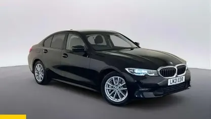 Usado BMW 330e Luxury Line 292 HP (214 kW) 2021 Preto Sedan