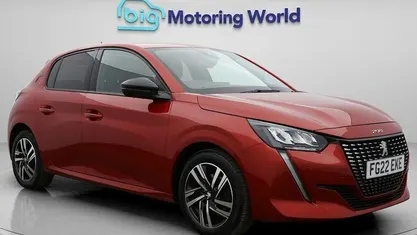 Used Peugeot 208 Allure Premium 102 HP (75 kW) 2022 Red Hatchback
