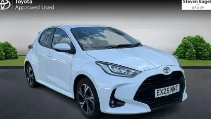 Used Toyota Yaris Design 116 HP (85 kW) 2025 White Hatchback